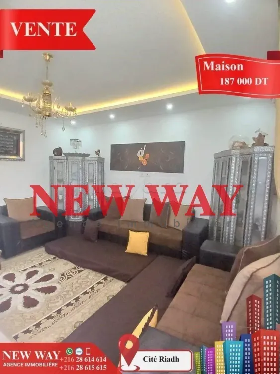 Maison à Cité Riadh , Proche de toutes  Commodités