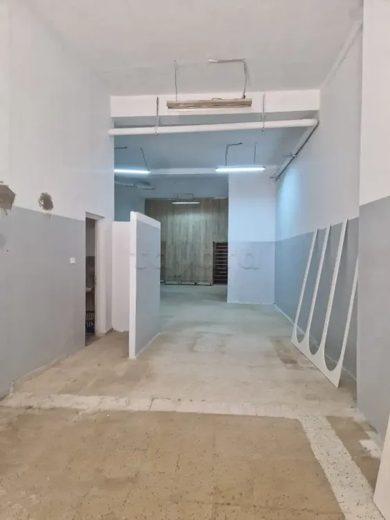 À Louer | Dépôt  à La Soukra