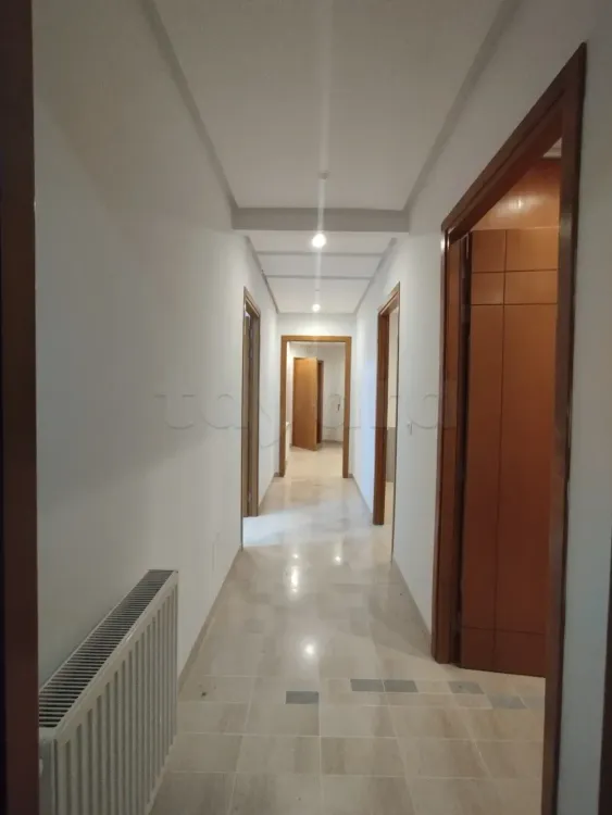 S2 très haut standing a ain ZAGHOUAN avec terrasse et pkg ss