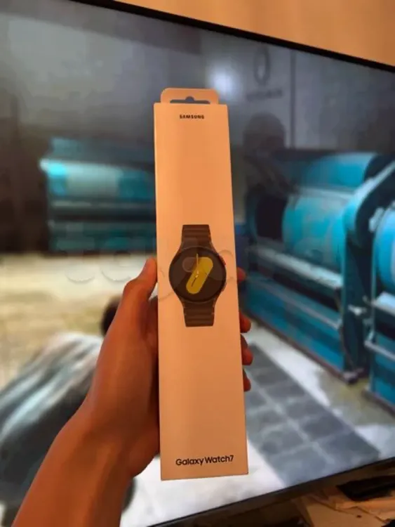 Galaxy Watch 7 44mm cacheté paquet fermé jamais ouvert Green prix 690d 
Tel 20172643