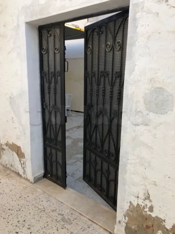 دار عربي للبيع حمام سوسة المنشية