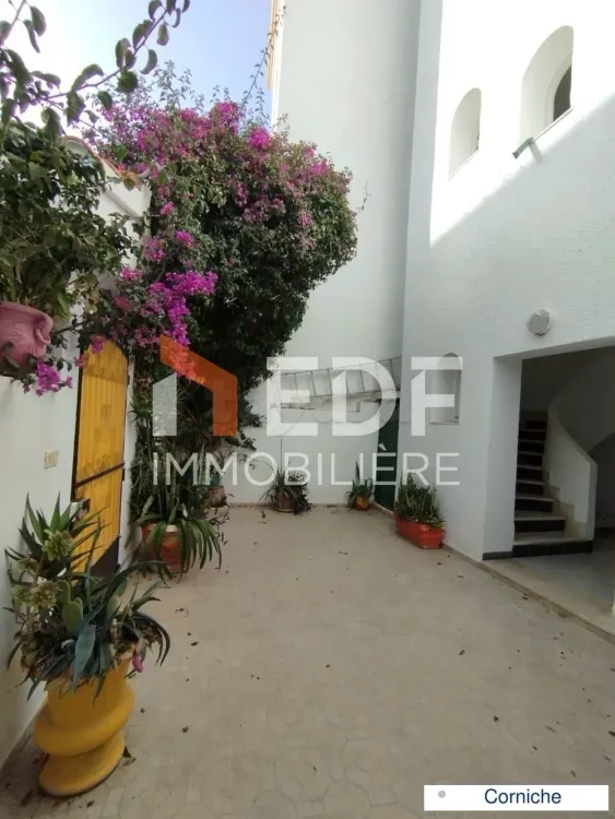 Etage de villa richement meublé Corniche Bizerte