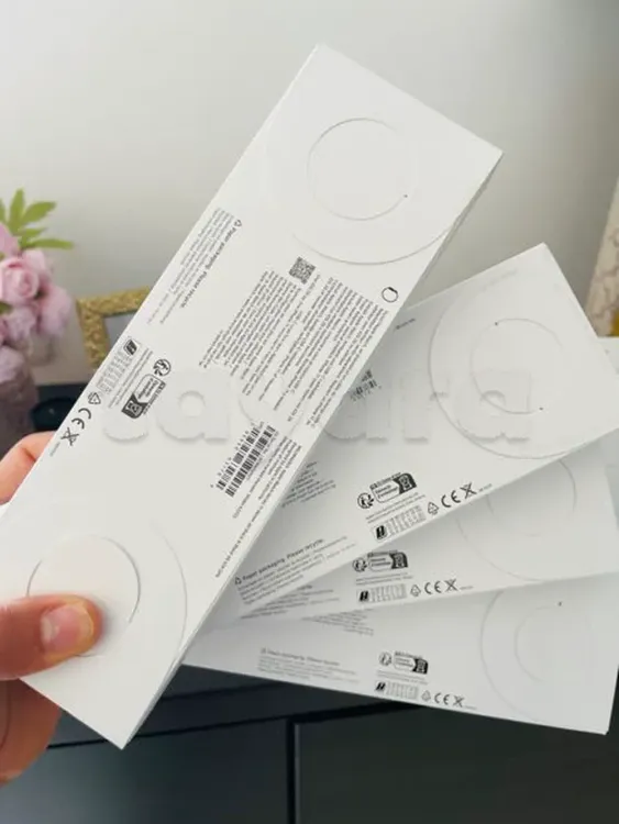 apple watch sereis 11 Cacheté