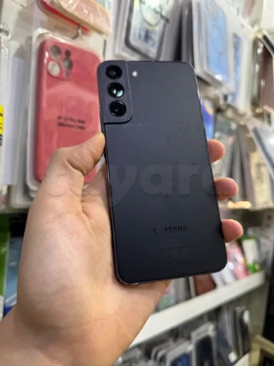 Samsung S22 plus 256/8 bon état tt marche jamais réparé avec facture prix 880d tel 20172643