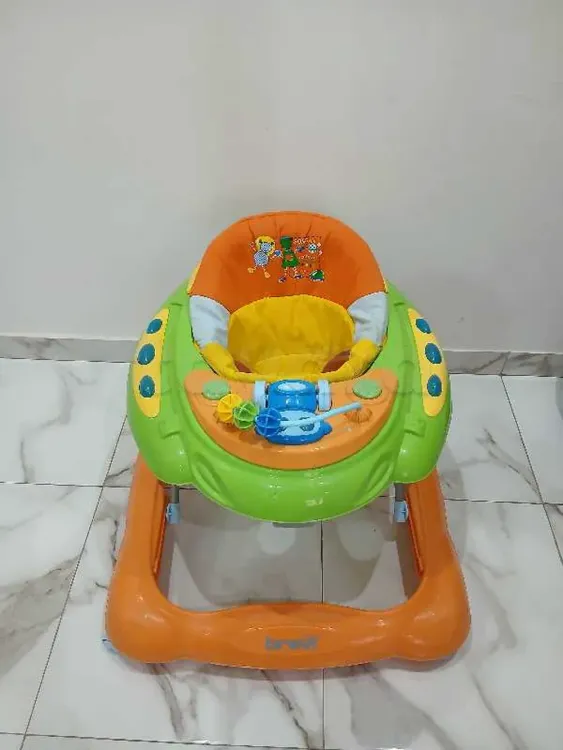 trotteur Brevi importé avec 6 freins de sécurité