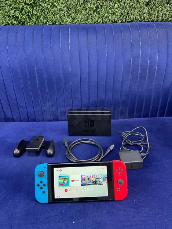 Nintendo switch V2 53887497