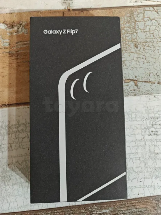 Samsung Galaxy Z Flip7 12/512Go - Neuf