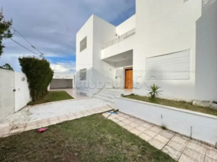 Villa Moderne S5 avec Vue Panoramique à Menzah 9C