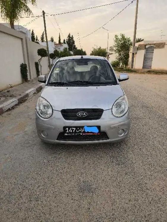 Kia picanto modele 10/2010 seulment 140000 km reél 4 cv 4 cylindre tt options climatiseur en marche abs feemiture central avec les vitres et alarme vitres electric airbag double clef numero 📱 55553563