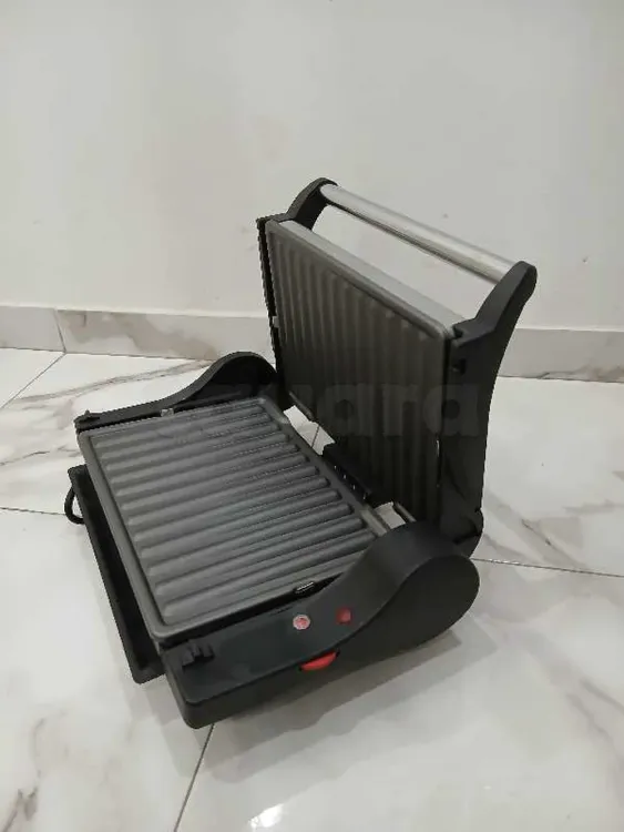 appareil Panini grill Delonghi importé