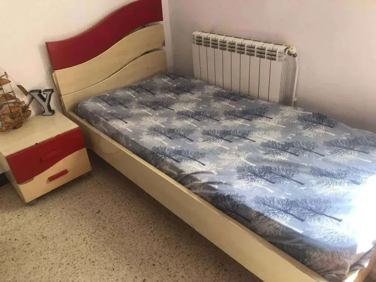 a vendre chambre a coucher pour garçon