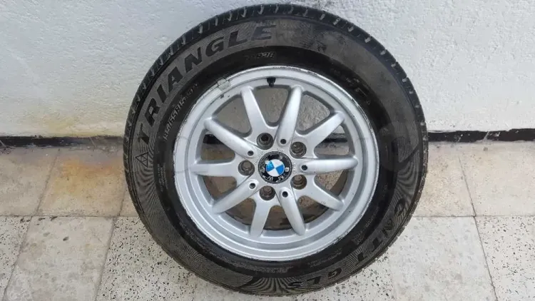bmw quatre jante e46  par 15