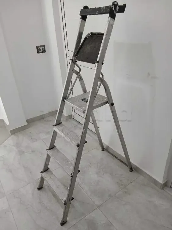 échelle 4 marches importé