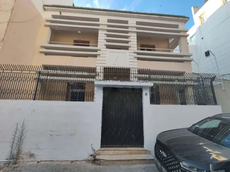 Immeuble bureautique à vendre à Lafayette, Tunis