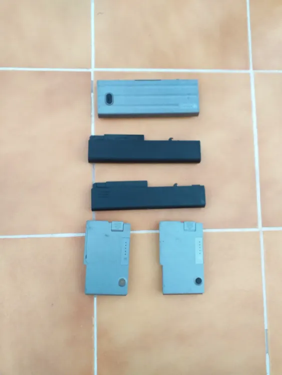 batrie HP et DELL et disque dure et des rahme portatif