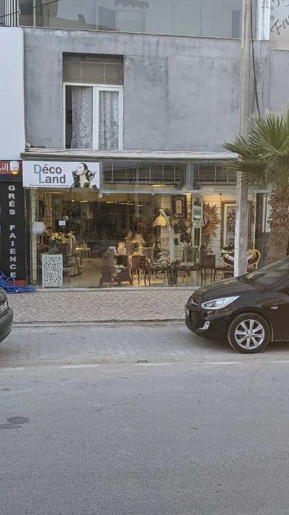 a loué local commercial