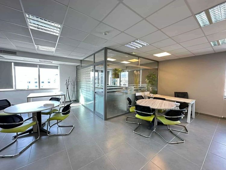 A louer 1ou2 plateaux 471m² chacun en H10 au Lac 3