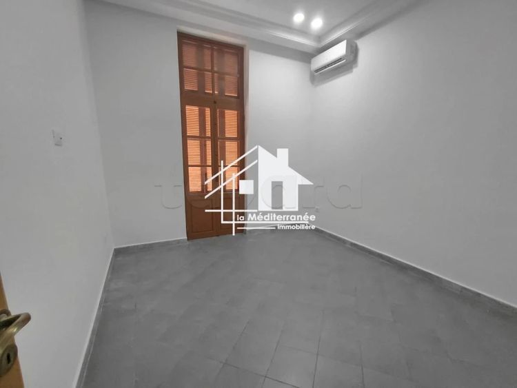 A louer bureaux neuf h2/h3/h4 au centre ville Tunis