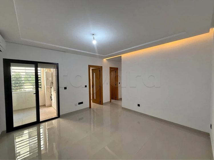 A louer s+1 jamais habité nouvelle soukra avec parking ss