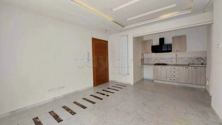 A louer S1 vide à El Menzah 9 C