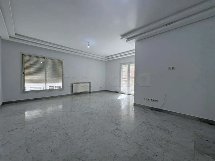 À louer – S+4 très spacieux à Jardin de Carthage (côté Candy Parc)