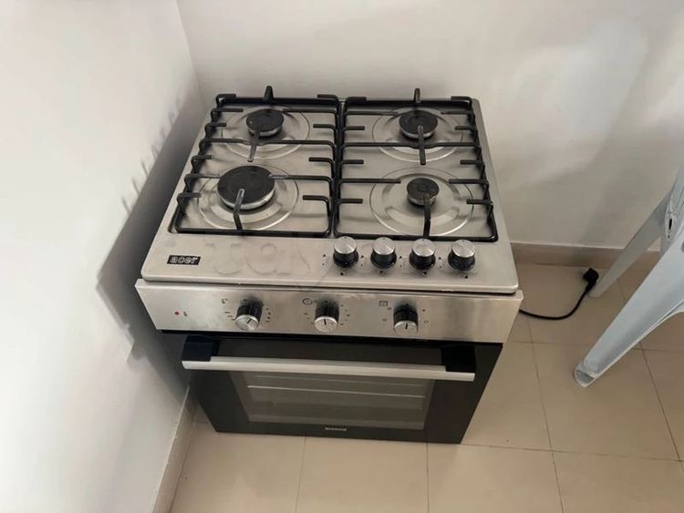 a vendre four et plaque Acer