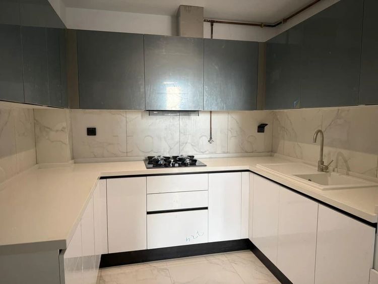 A vendre S+2 au 4 ème étage