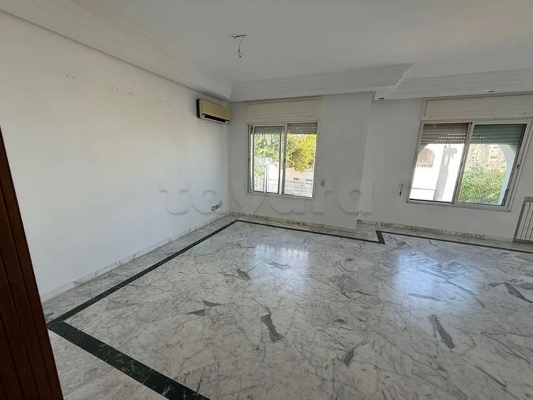 À vendre S+3 à Ennasr