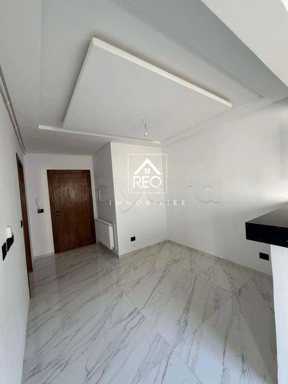 À VENDRE :  Un appartement S+1 (Jamais Habité)  , idéalement situé à Cité Wahat