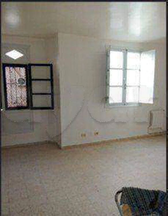 Appartement S+2 a Bab El Khadra centre  ville