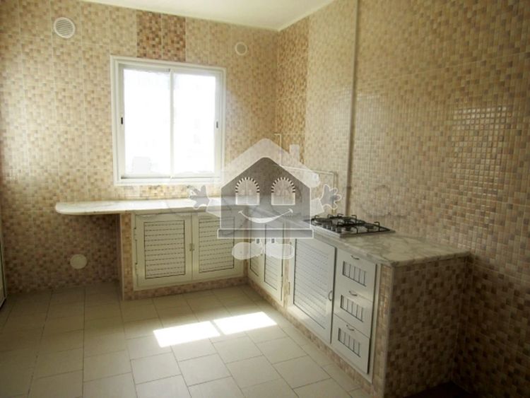 Appartement S3 au 1ere étage a louer  Hammam Sousse Près de college Bhaier ,