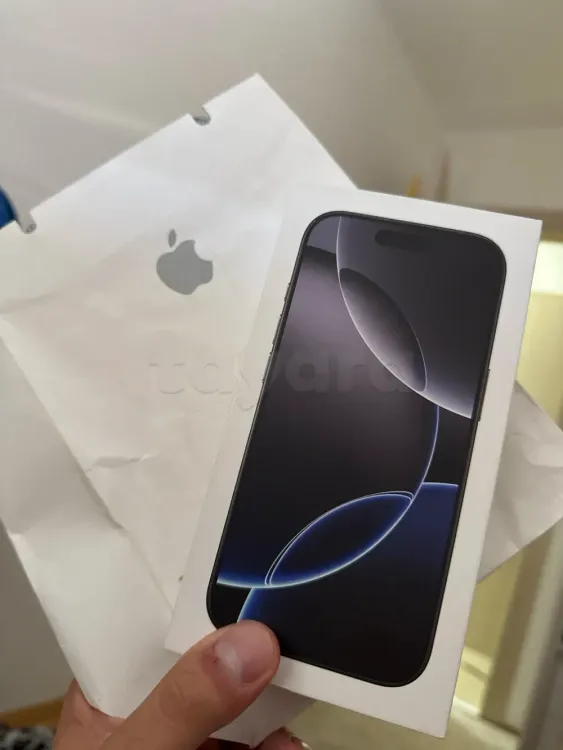 iPhone 16 Pro 128Go Black Cacheté Garantie