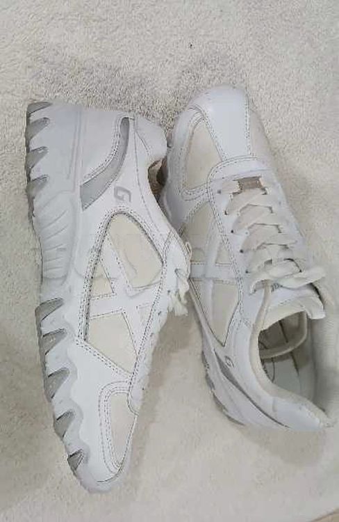 basket pointure 40 comme neuf