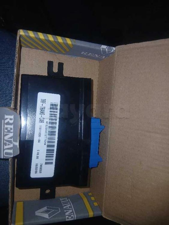 Boitier anti-demarrage 
8200032776
Kangoo.twingo.master