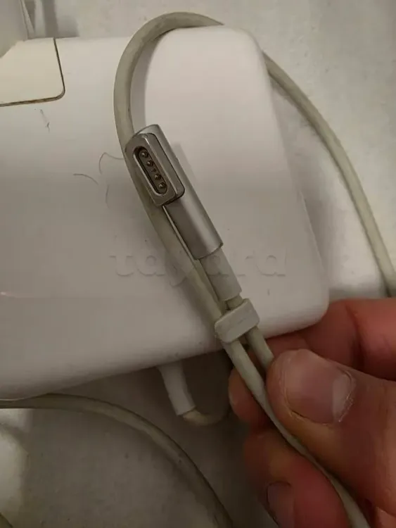 Chargeur macbook origine 85W