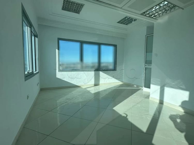 Bureau de 257m² au Lac1