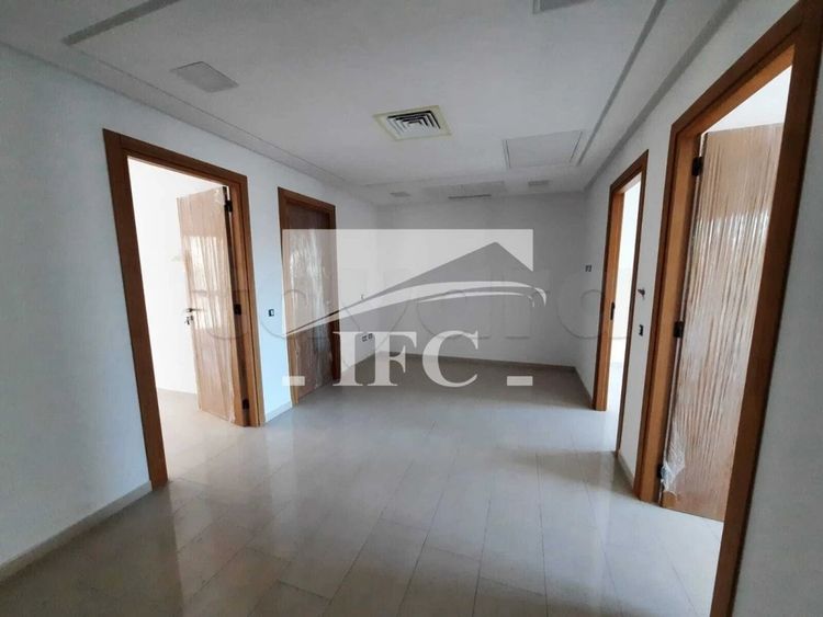 Bureau en 3 espaces- 120m²- Lac 1- IFCL1114