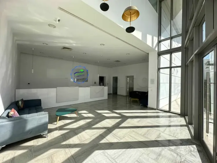 Location plateau moderne prestigieux 250 m² à El Omrane