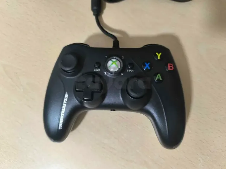 MANETTE Thrustmaster GPX CONTROLLER BLACK EDITION compatible PC / Xbox 360