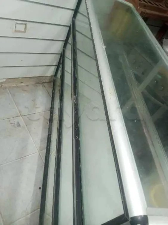 a vendre comptoir aluminium bon état