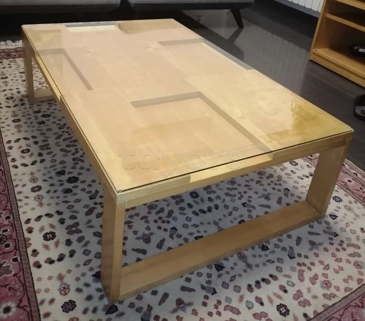 Élément télé et table séjour