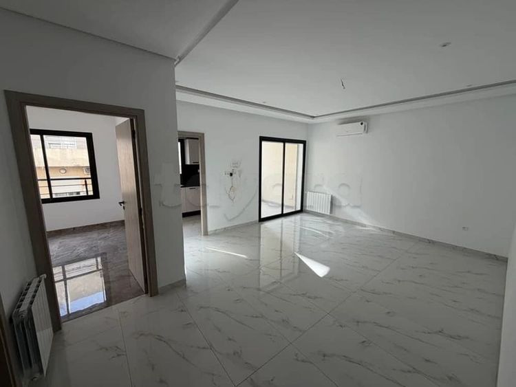 📍ENNASR 2 : APPARTEMENT S+1 A LOUER