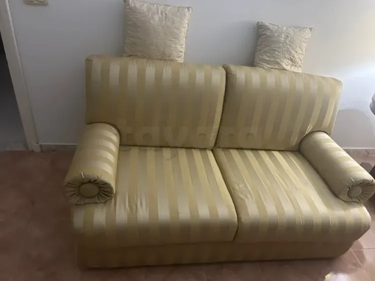 salon et tables à vendre