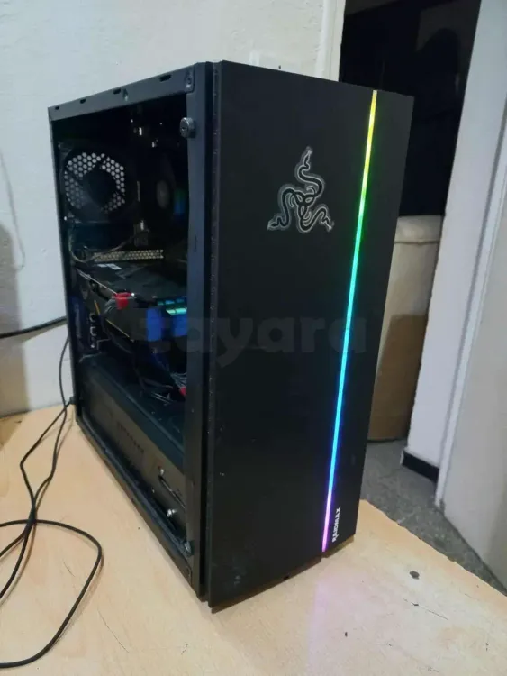 PC GAMER NDIF PARFAIT ETAT.