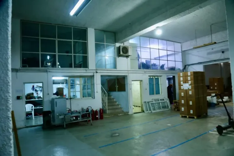 LOCAL A  LOUER A BEN AROUS