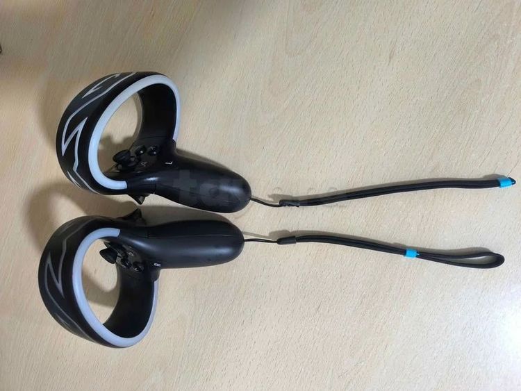 Htc Contrôleur gauche et droite sans fil pour VIVE Cosmos Noir