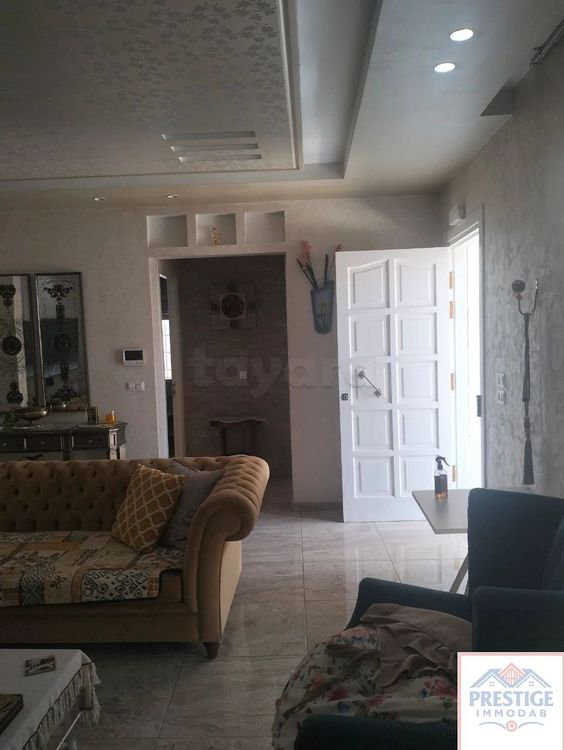 Investissement Clé en Main – Villa(s+3) + 3 Appartements indépendants -400m2