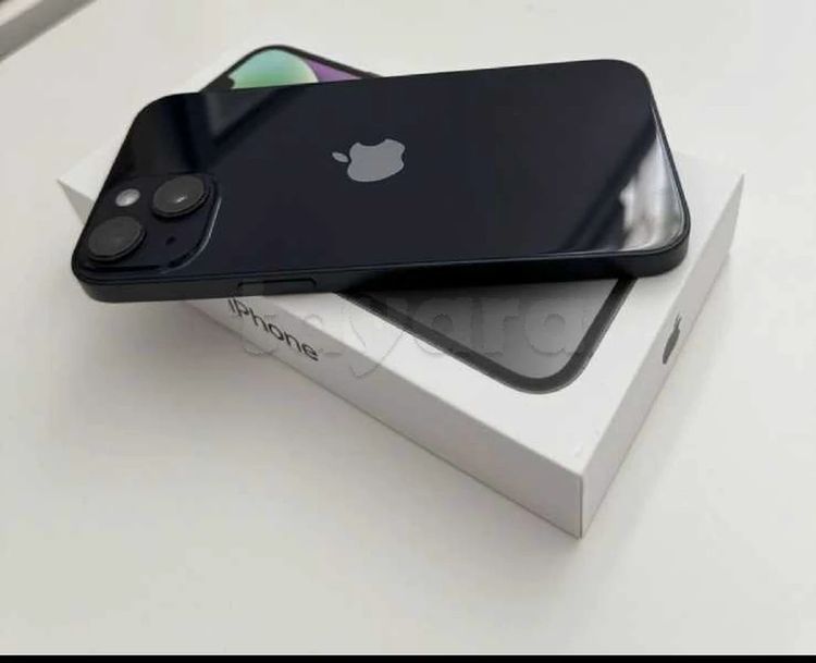 iPhone 14 128Go Black Bat 100 Neuf