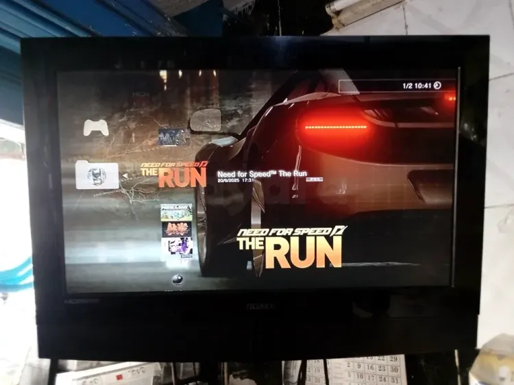 PlayStation 3 slim    tel \ 56153865