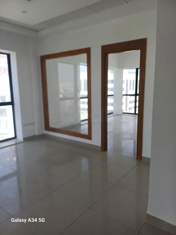 LOCATION BUREAU DE 158 M2 AU CENTRE URBAIN NORD